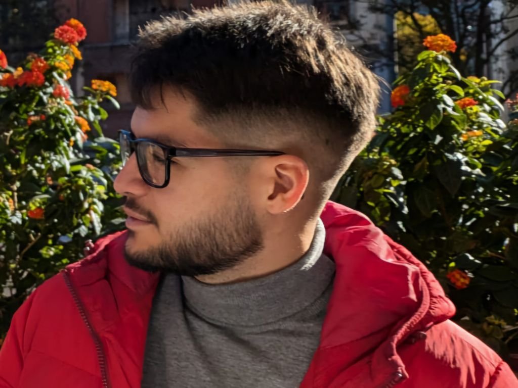 Coaching en reconversion professionnelle à Lyon - Enzo Redjimi